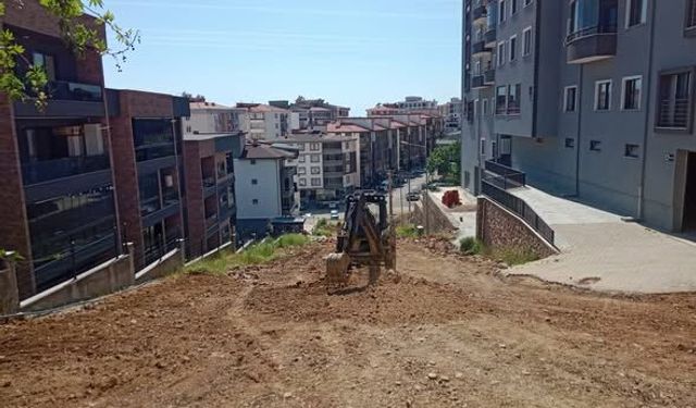 Atatürk Mahallesi'nde Kilit Parke Taş Çalışmaları İçin Zemin Hazırlığı Başladı