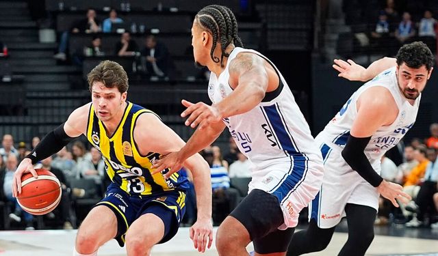 Potada Derbi Fenerbahçe'nin! Anadolu Efes'i 89-73 Mağlup Etti!