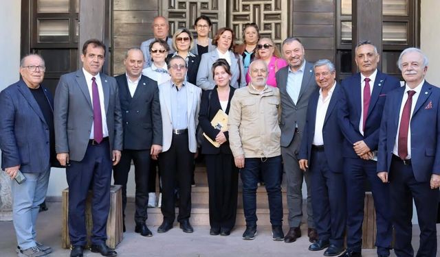İYİ Parti'den Balıkesir Gazeteciler Cemiyeti'ne sürpriz ziyaret