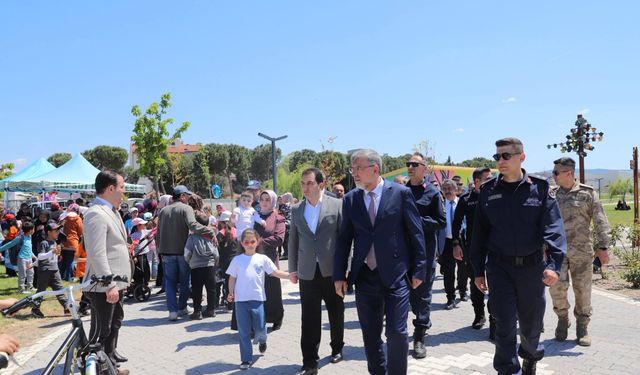 Kepsut'ta Hıdırellez Coşkusu! Millet Bahçesi'nde Baharın Gelişi Kutlandı
