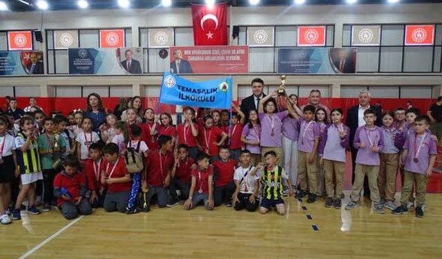 Havran'da "Mendil Kapmaca" Heyecanı! Çocuk Oyunları Şenliği Ödül Töreniyle Taçlandı: İşte Kazananlar