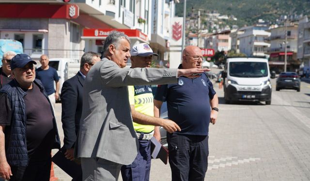 Altınoluk’ta Yaz Hazırlığı: Trafik ve Kaldırım İşgallerine Sıkı Takip