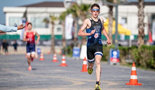 Ayvalık'ta Müthiş Mücadele! Triatlon Türkiye Kupası'nda Ödüller Sahiplerini Buldu