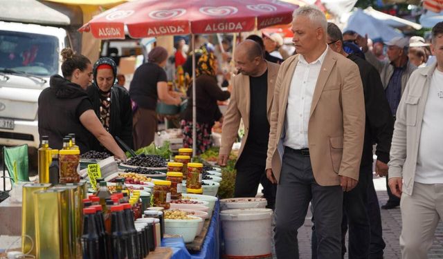 Edremit Altınkum Pazarı Denetlendi: Coşkun Taşkın'dan Tezgah ve Temizlik Açıklaması