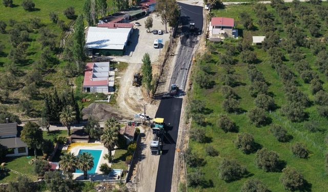Büyükşehir asfalt sezonunu açtı... İlk asfalt Zenginler Yolu'na!