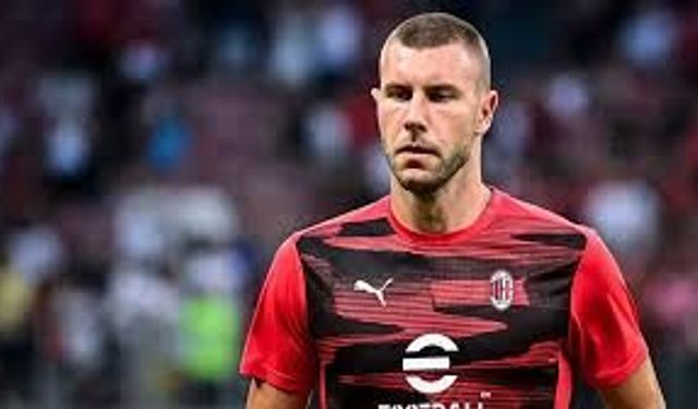 Galatasaray’dan Yüzyılın Savunma Hattı! Bayern ve Milan’ın Yıldızları Geliyor: Stanisic ve Pavlovic Bombası!