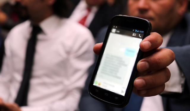 CHP'de sosyal medya engelinden sonra şimdi de SMS'lere kilit!