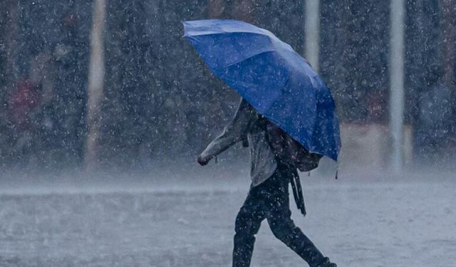 Meteoroloji'den 19 Mayıs Sabahı 10 İl İçin "Sarı Kodlu" Acil Uyarı! Sağanak Yağış ve Gök Gürültüsü Geliyor: İşte O İller