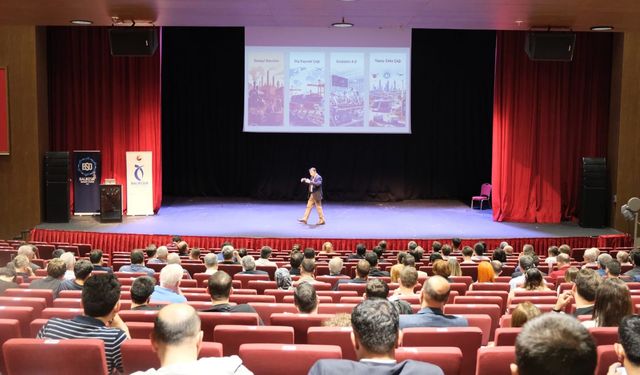 Balıkesir'de Yapay Zeka Zirvesi! Serdar Kuzuloğlu Balıkesir'de Anlattı: Yapay Zekâ İş Hayatını Nasıl Değiştirecek?