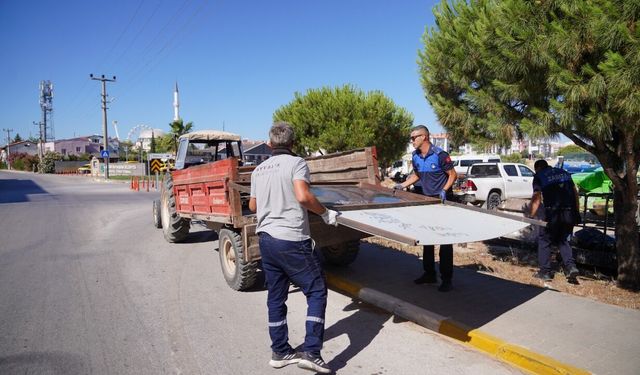 Ayvalık'ta görüntü kirliliği yaratan reklam tabelalarına izin yok!