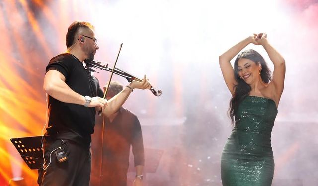 Bandırma’da Zara Rüzgarı! Kuşcenneti Festivali’nde Unutulmaz Gece