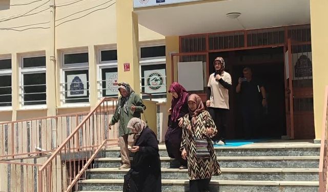 Bigadiç Belediyesi’nden YADES’e Anlamlı Ziyaret