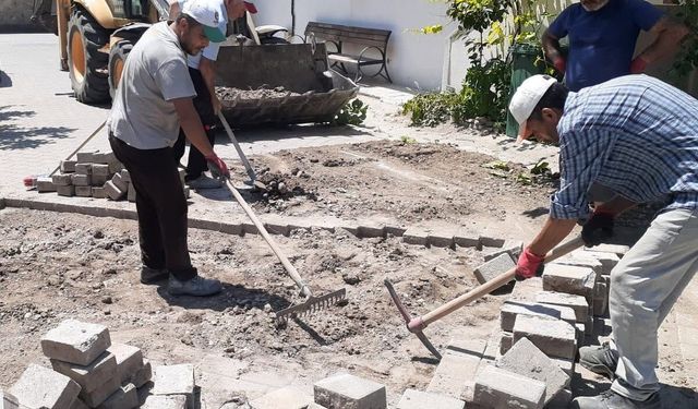 Bigadiç’te Altyapı Çalışmaları Sürüyor! Çekirdekli ve Kuyu Mahallelerinde Onarım Çalışması