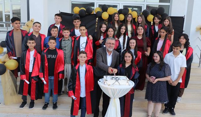 Kepsut'ta Mezuniyet Coşkusu: Geleceğin Gençleri Mezun Oldu