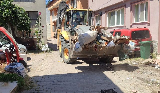 Bigadiç’te Temizlik Seferberliği: Belediye Ekipleri Sahada!