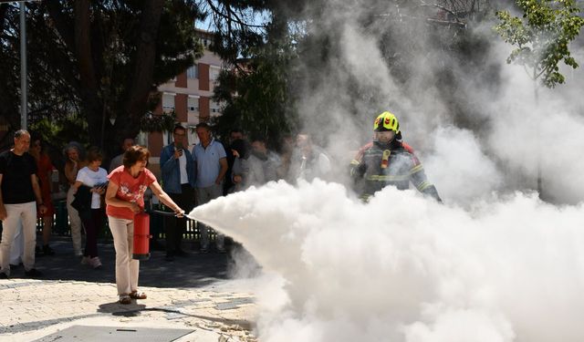 DSİ 25. Bölge Müdürlüğü’nde "Temel Yangın Eğitimi" Tatbikatı: Acil Durumlara Hazırlık!