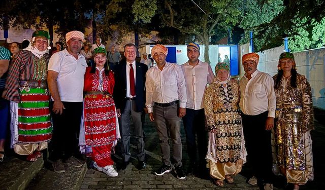 Burhaniye'de Tahtacı Türkmenleri Kültür Gecesi Yapıldı