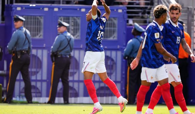 Fransa - Senegal Maçında: Mbappe Sahneye Çıktı, Fransa Dünya Kupası'nda Fırtına Gibi Başladı!