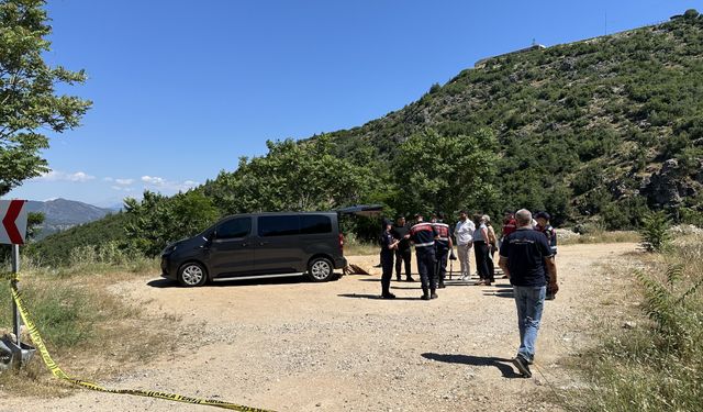 Isparta Eğirdir'de Acı Olay: Park Halindeki Araçta İki Genç Ölü Bulundu!