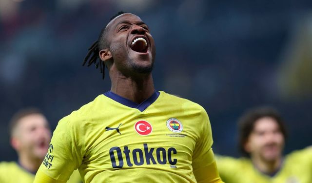 Beşiktaş, Fenerbahçe ve Galatasaray'da Oynamıştı! Michy Batshuayi Türkiye'ye Geri Dönüyor!