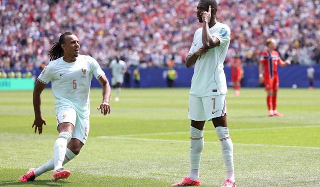 Fransa'dan 4 Gollü Resital: Horozlar Norveç'i Sahadan Sildi!
