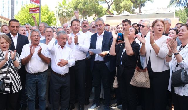 CHP'de toplu istifa günü! Erden Köybaşı: Binalar sizin olabilir, halk bizimle