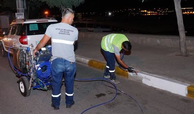 Ayvalık Belediyesi'nden Gece Yarısı Uyarısı! Atatürk Bulvarı'na Araç Park Etmeyin