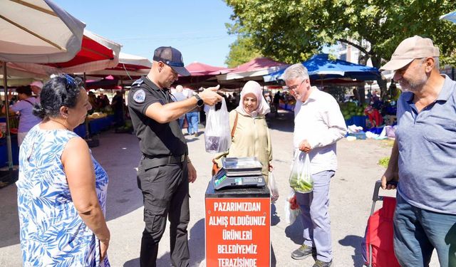 Burhaniye Belediyesi Zabıta Ekiplerinden Sıkı Denetim: Pazar Yerlerinde Vatandaş İçin Yakın Takip!