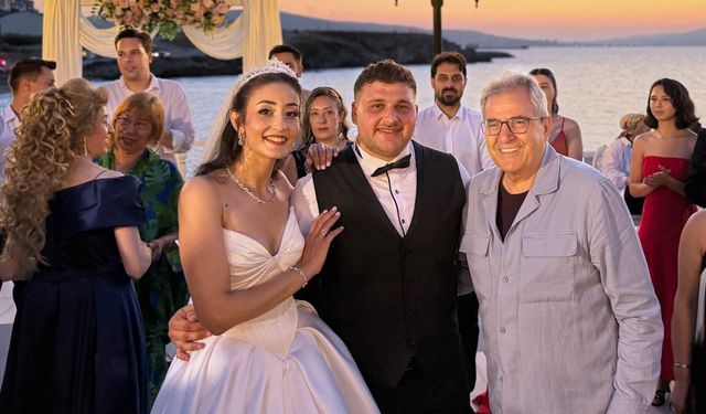Bandırma'da mutlu gün: Ozan Utku Arıcan ile Gamze Beygeldi dünyaevine girdi