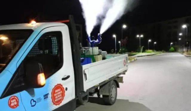 Edremit'te İlaçlama Polemiği: "Bizi Aramayın, Büyükşehir'i Arayın" Mesajına Eleştiri