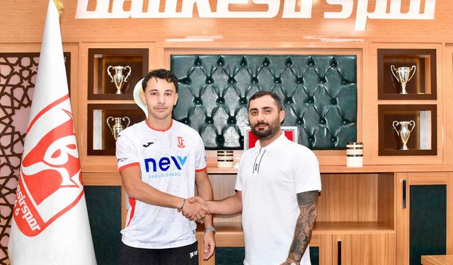 Balıkesirspor'da İç Transferde İmza! Başarılı Kanat Oyuncusu Celal Emir Dede ile Sözleşme Uzatıldı!