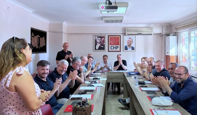 Toplu İstifa Gündemde! CHP Bandırma İlçe Başkanlığı Sosyal Medya Hesabının Adını YENİ Parti Olarak Değiştirdi!