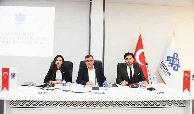 Altıeylül Meclisi'nde bir istifa daha! Zeynep Ekinci CHP'den istifa etti.. İşte gerekçeleri...