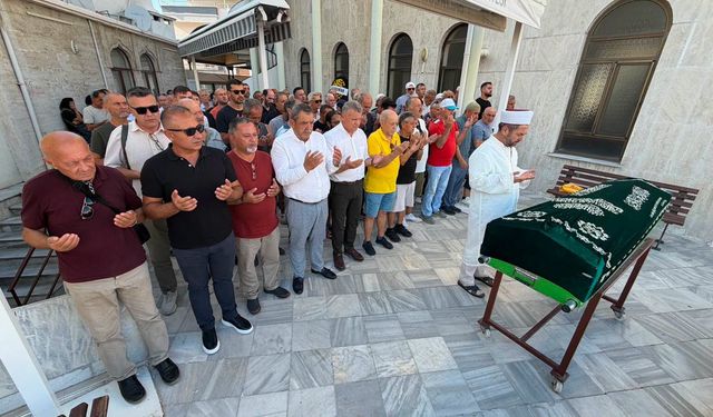 Efsane Gazetesi’nin Sahibi Yüksel Kasapoğlu Son Yolculuğuna Uğurlandı