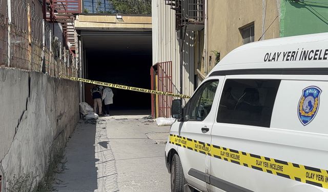 Gaziosmanpaşa’da Korkunç İş Kazası: Yenimahalle’de Asansör Düşen İşçi Hastaneye Kaldırıldı!