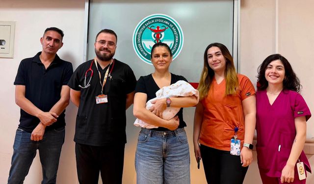 Kars'tan Balıkesir'e Uzanan Hayat Operasyonu! Ambulans Uçakla Getirilen Bebek Hayata Tutundu! İşte Mucize Operasyon!