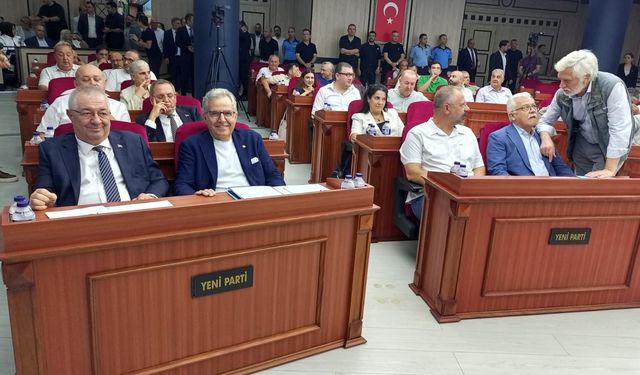 Büyükşehir Meclisi'nde artık Yeni Parti de var!