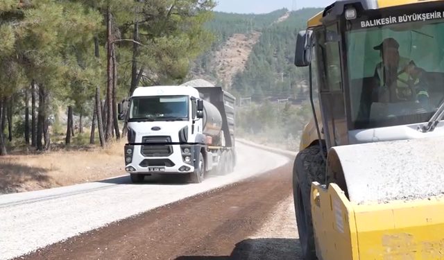 Balıkesir'de Ulaşım Hamlesi: Dursunbey Gökçedağ Yolunda 15 Kilometrelik Yenileme Bitti