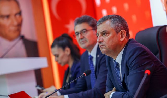 Özgür Özel’den CHP’ye Dönüş Sorusuna Net Yanıt: “YENİ Parti’yle Yolumuza Devam Edeceğiz”