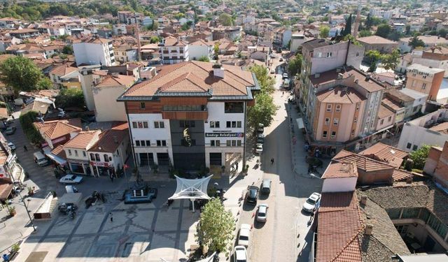 Balıkesir Sındırgı'da Barınakta Mahsur Kalan Hayvanlar İçin İtfaiye Seferber Oldu!
