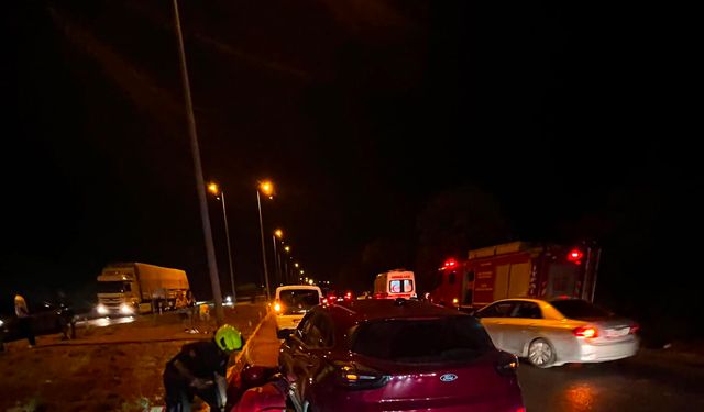 Burhaniye’de Gece Yarısı Feci Kaza! Aracın Altında Kalan Vatandaş Olay Yerinde Hayatını Kaybetti!