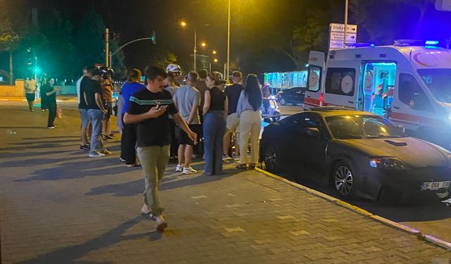 Balıkesir’de Can Pazarı! Yeni İzmir Yolu Caddesi’nde Feci Kaza! Motor Duran Araca Çarptı, Sürücü Ağır Yaralı!
