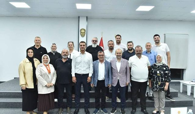 Altıeylül Meclisi'nde gergin seçim! Başkan Hakan Şehirli denize düştü Cumhur İttifakına sarıldı!