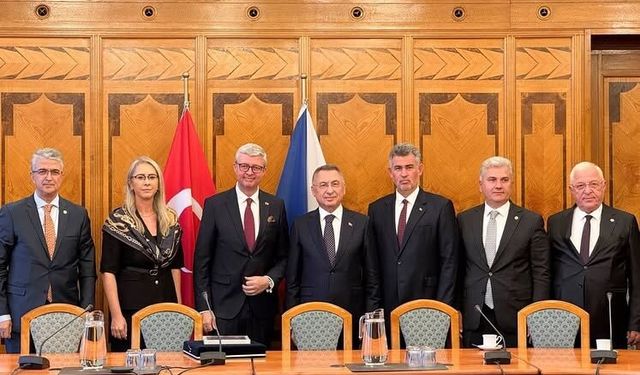 Mustafa Canbey bu kez Çekya’da: Türkiye-Çekya ilişkileri masada
