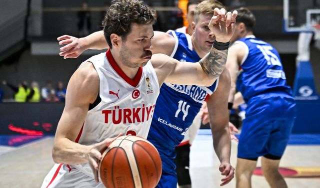 12 Dev Adam Tutulamıyor! A Milli Basketbol Takımı İzlanda Deplasmanında Parkeyi Yıktı: 8'de 8 Yaparak Tarih Yazdık!