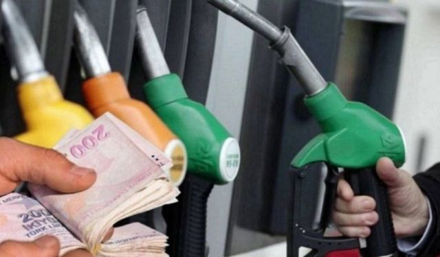 Benzin ve Motorin Zamları Enflasyonu Nasıl Etkileyecek? Ekonomistten 1,66 Puanlık Hesap