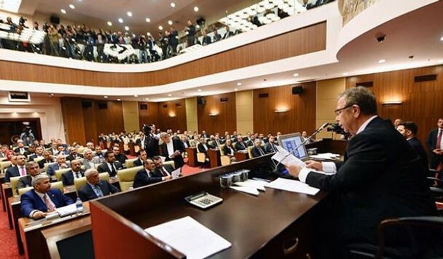 Mansur Yavaş’ın Ardından ABB Meclisi’nde 30 İstifa! CHP’nin Üye Sayısı 11’e Düştü! Çoğunluğu Kaybetti!