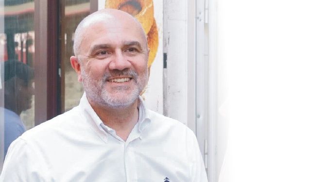 ÖNCE “GÖZ BOYAMA” DEDİ, SONRA AK PARTİ’YE GEÇTİ!
