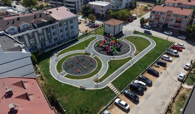 Bandırma’da Çocuklara 20 Yeni Oyun Parkı! 13 Park İçin Çalışmalar Sürüyor!