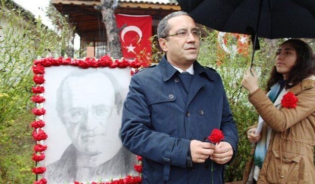 CHP Ayvalık’ta Yeni Dönem! İlçe Başkanlığına Gökay Bacan Getirildi